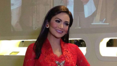 Krisdayanti jadi  salah satu pengisi acara GIIAS 2016