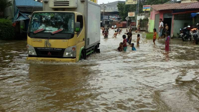 Ratusan Rumah di Depok Kebanjiran padahal Cuaca Terik