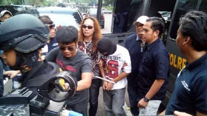 Pelaku mutilasi ibu hamil di Cikupa tiba di Polda Metro Jaya.