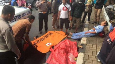 Kondisi korban tabrak lari di Jatinegara, Senin, 25 April 2016.