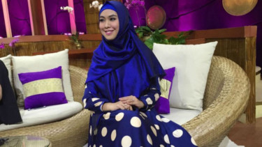 Oki Setiana Dewi