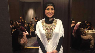 Cynthiara Alona berhijab