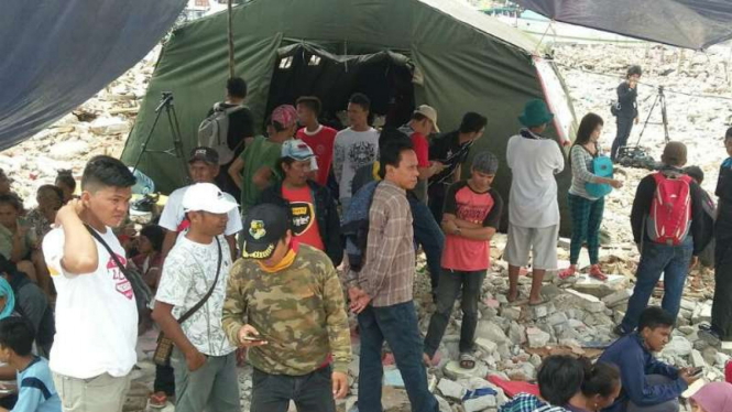 Warga Pasar Ikan dan Luar Batang, Jakarta Utara