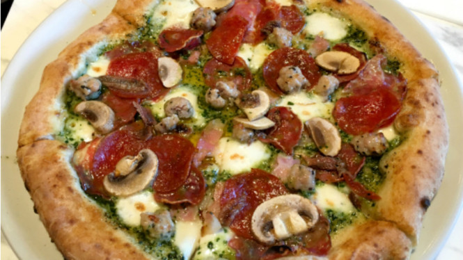 Pizza yang hanya dimasak satu menit