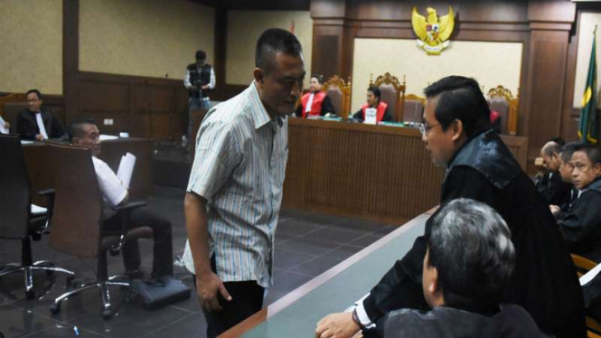 Suap pejabat MA