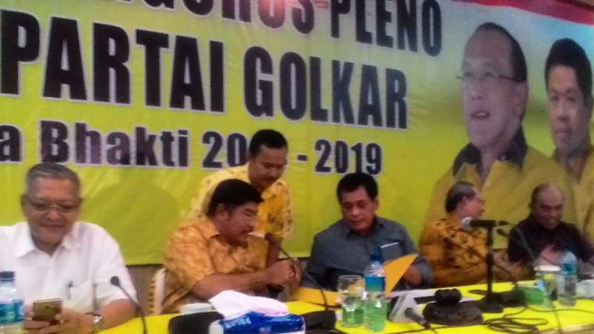 Konferensi pers pengumuman hasil verifikasi bakal calon Ketum Golkar.