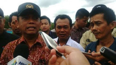 Deputi Bidang SDA dan Jasa Kementerian Maritim, Agung Kuswandono (kiri)