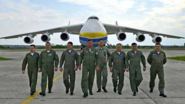 Pesawat An-225 Mriya 