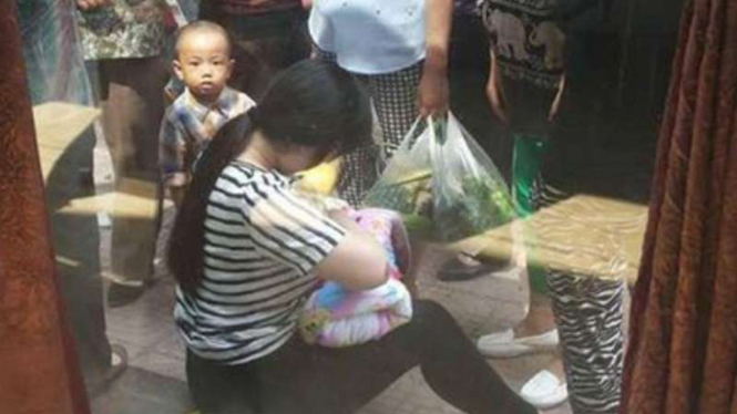 Kebaikan hati perempuan ini untuk menyusui membuat haru publik China.
