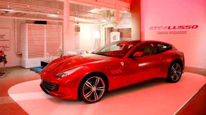 Peluncuran Ferrari GTC4Lusso beberapa waktu lalu.