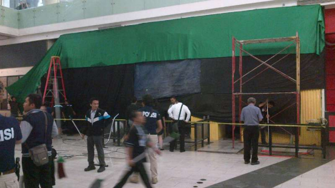 Suasana di lokasi ledakan di Gandaria City, Kamis, 19 Mei 2016.
