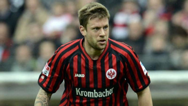 Kapten Eintracht Frankfurt, Marco Russ