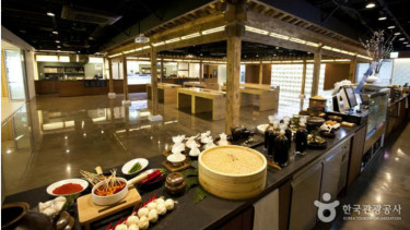 K-Style Hub education and experience center