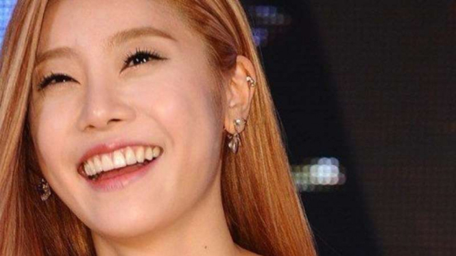 Sojin, personel Girl's Day.