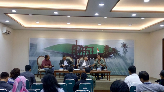 Diskusi Dialegtika Demokrasi dengan tema Lembaga Peradilan di Pusaran Korupsi