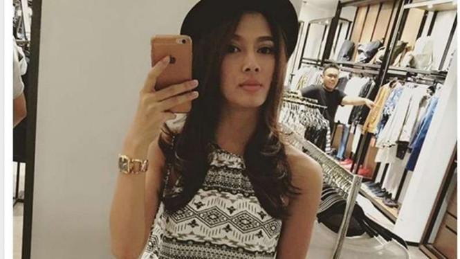 Irena Justine meninggal dunia