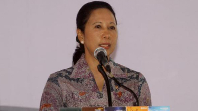profil tokoh Rini Soemarno
