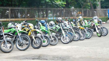 Puluhan motor trail mensesaki acara Tumplek Blek 2016.