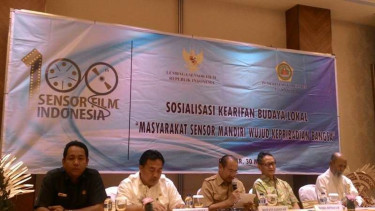 Diskusi Sensor Film