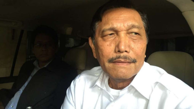 Menko Maritim dan Plt Menteri ESDM Luhut Binsar Pandjaitan 