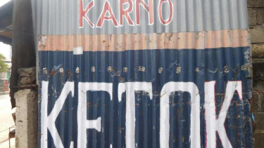 Bengkel ketok magic di Pinang Ranti, Jakarta Timur.