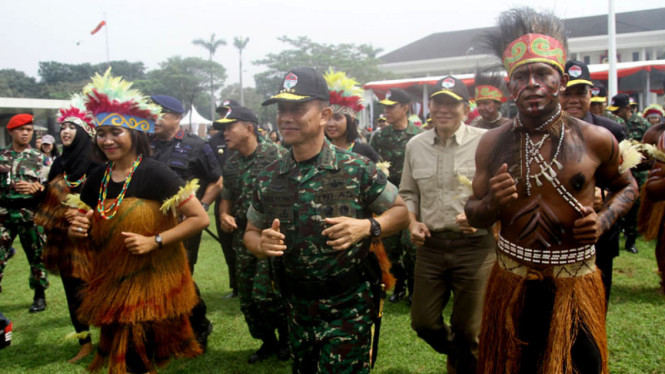 KSAD saat menghadiri penutupan Ekspedisi NKRI Koridor Papua Barat 2016