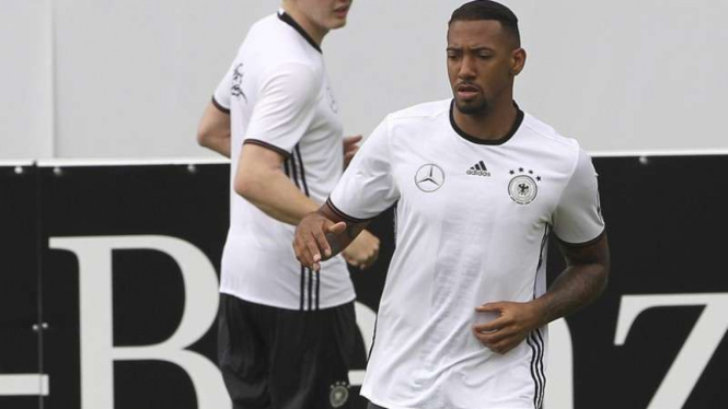 Bek Timnas Jerman, Jerome Boateng