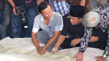 Ketua DPR RI Ade Komaruddin di Pasar Pasar Induk Beras Cipinang, Jakarta Timur