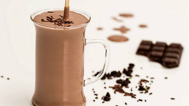 Susu cokelat.