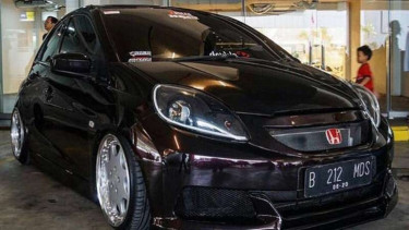 Modifikasi Honda Brio.
