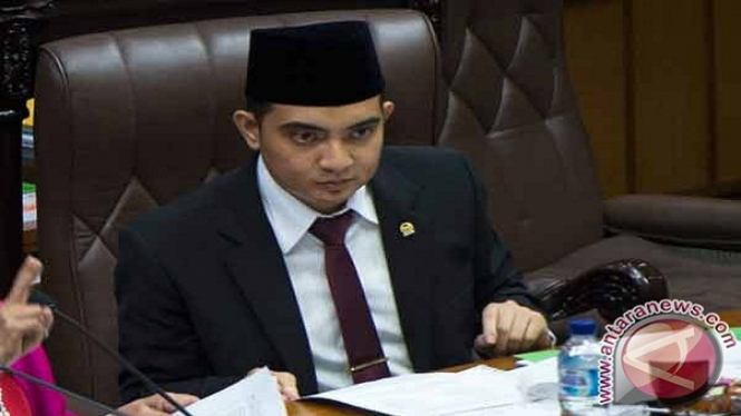 Ade Rezki Pratama
