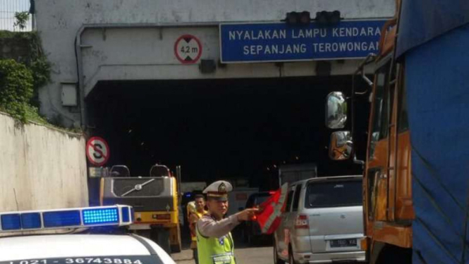 Perbaikan terowongan tol JORR pasar rebu arah Pondok Indah