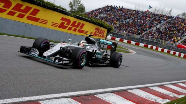 Pembalap Mercedes, Lewis Hamilton
