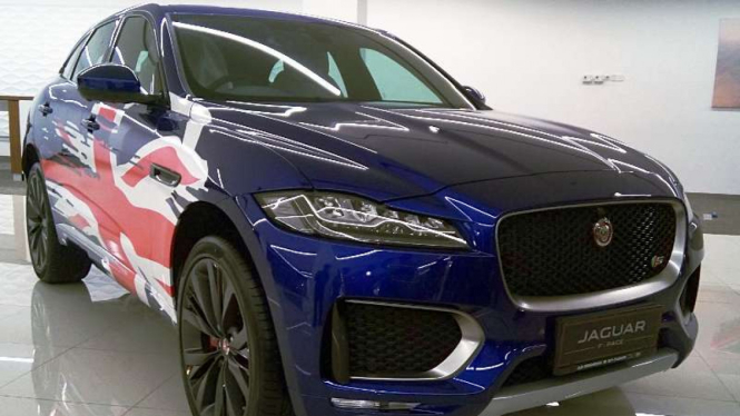 Jaguar F-Pace First Edition.
