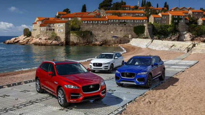 Jaguar F-Pace.