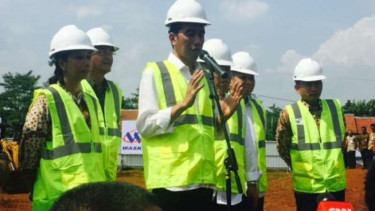 Presiden Joko Widodo (Jokowi) groundbreaking tol Pemalang-Batang