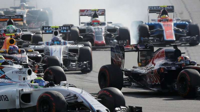 Pembalap Manor Racing asal Indonesia, Rio Haryanto saat start F1 GP Eropa.