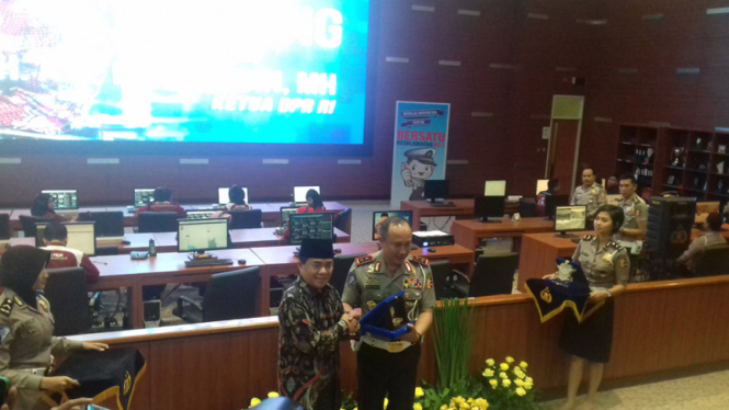 Ketua DPR RI Ade Komarudin dan Rombongan Sambangi Korlantas Polri