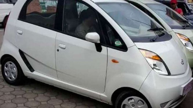 Tata Nano.