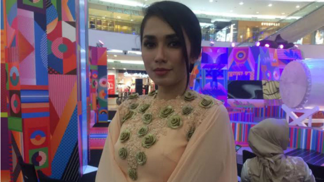 Ussy Sulistiawaty