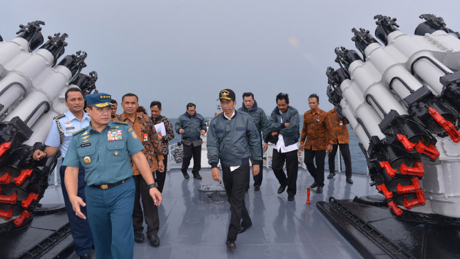 presiden jokowi tinjau kri imam bonjol