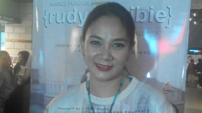 Artis Dian Nitami