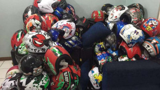 Menyelisik Omzet Bisnis Cuci Helm di Jakarta