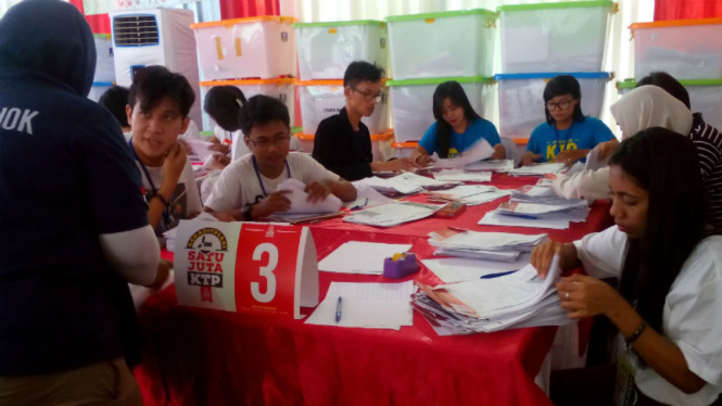 Verifikasi satu juta KTP oleh Teman Ahok