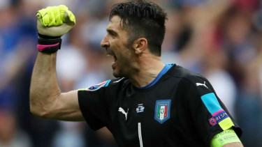 Kiper Juventus dan timnas Italia, Gianluigi Buffon