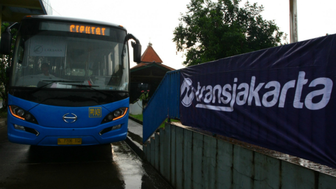 Bus TransJakarta.
