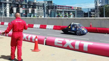Mobil Sapu Angin saat uji coba di World Drivers Champiioinship, London, Inggris