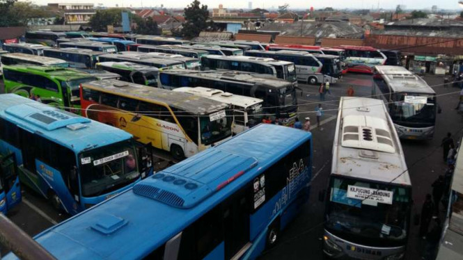 Suasana terminal di Bandung 