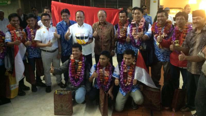 Tim Bumi Siliwangi tiba di Indonesia.