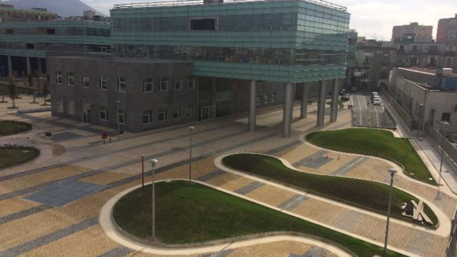 Apple membuka jurusan khusus iOS di University of Napoli Federico II, Italia